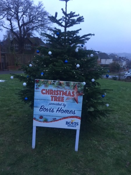 Bovis Homes tree provides festive cheer as Apsley residents gather for Christmas carols